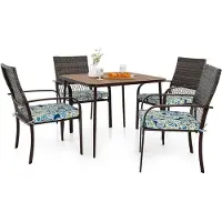 GIANTEX Gartenmöbel Set mit Tisch und Stühlen, 1 Tisch mit Loch für Sonnenschirm, mit bequemen Kissen, verstellbare Füße, Rattan-Tisch und Stühle