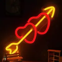 Kopper-24 NEON LED Licht, dekorative Wand-Leuchte, rote Herzen mit weißem Pfeil, ca. 41 x 16 x 2 cm