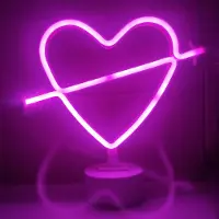 Kopper-24 NEON LED Licht, dekorative Stand-Leuchte, Herz mit Pfeil pink, ca. 24 x 28 x 8,5 cm