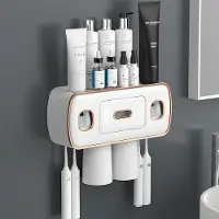 OEM Zahnhygienestation für Wickelgeschirr mit 2 Zahncreme-Haltern, 2 magnetischen Wasserbechern, 6 Zahnreinigungswandern, 1 Abstellkasten und großem Lagerraum für den Badbereich.