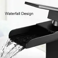 OEM Hochdruck-Wassermengkraan, Rechteckig, Schwarz, Edelstahl, Badkamer, Wasserhahn, Löwenförmig, Löwenförmige Wassertemperaturregelung