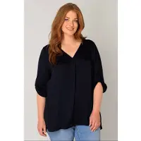 Base Level Curvy Shirtbluse "Yanina" mit V-Ausschnitt