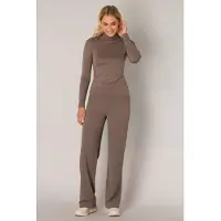 Base Level Rollkragenpullover in weicher Qualität