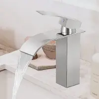 OEM Badkamer-Wasserkopf mit Anschlussrohr, rostfreie Waschbeckenarmaturen, Waschbeckenmischkran mit einfachem Installationsdesign für die Dusche, gebürsteter Nickel