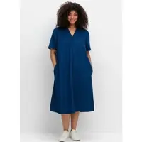 Sheego Tunikakleid "Blusenkleid Polokleid mit Längsstruktur", Damen, Gr. 56, N-Gr, blau (blaubeere), Sportlich, V-Ausschnitt, Kleider Tunikakleid, mit Polokragen, in Längsstruktur