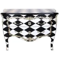 Casa Padrino Barock Kommode im Schachbrettmuster Schwarz Weiß mit Silber Applikationen 130 x 65 x 90 cm