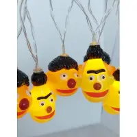 United labels Sesamstraße Ernie & Bert LED Lichterkette 2m mit 10 LEDs warmweiß batteriebetrieben Deko für innen USB-C Anschluss