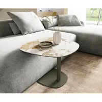 DELIFE Beistelltisch Edge Boot 60x60 cm Keramik Minas Melange Eleny Metall Effektfinish Titan