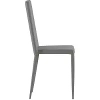 STONES Cleo Stapelstuhl in Kunstleder mit hellgrauem Metallgestell – Ergonomische Sitzfläche und Rückenlehne – Modernes Design