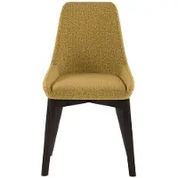 STONES Vera Esszimmerstuhl mit gelbem Stoffbezug an Sitz und Rückenlehne und Gestell aus massivem Walnussholz – Klassisch-modernes Design