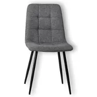 STONES Alma Esszimmerstuhl, bezogen mit hellgrauem Stoff und mit schwarz lackiertem Metallgestell – Modernes Esszimmerdesign