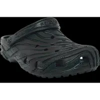Crocs - Classic Erosion Clog - Sandalen Gr M8 / W10 schwarz