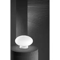 Perenz Tischleuchte aus satiniertem, weißem, mundgeblasenem Glas, lackiertem Metallgestell, E27-Fassung, elegantes Design für den Innenbereich -