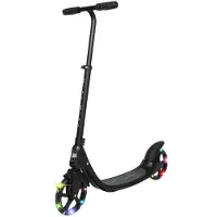 Boarddistribution Story City Ride Step Black LED, ein schicker Roller für den städtischen Verkehr