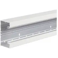 Hager BRA6513019016 Brüstungskanal-Unterteil frontrast BRA 68x130mm OT 80mm aus Alu verkehrsweiß - 2 Meter