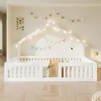 STILVORA Hausbett 90x200 cm aus Holz mit Rausfallschutz, Kinderbett mit LED-Lichterkette, Bodenbett mit Sicherheitsgitter