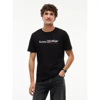 Tommy Hilfiger T-Shirt "BRAND LOVE RWB GRAPHIC" Auffälliger Frontprint mit Schriftzug, normale Passform