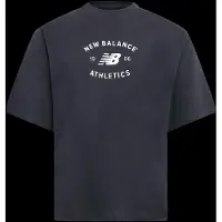 New Balance "REIMAGINED OVERSIZED T-SHIRT" mit moderner Oversized-Passform, aus weichem Baumwolljersey