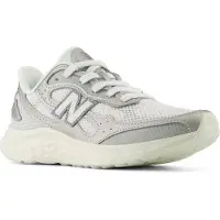 New Balance Laufschuh "Arishi", Damen, Gr. 37, silber (silber metallic), Textil, Schuhe Laufschuh