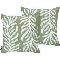 Beliani Gartenkissen 2er Set Olivgrün Polyester 45 x 45 cm Quadratisch Pflanzenmuster Skandinavischer Stil Outdoor Kissen