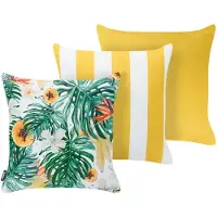 Beliani Gartenkissen 3er Set Mehrfarbig Polyester 45 x 45 cm Quadratisch Tropisches Motiv Pflanzenmuster Moderner Stil Outdoor Kissen