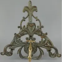 Casa Padrino Jugendstil Gartenschlauch Wandhalter mit Wasserhahn Hellgrün / Rostfarben 35 x 21 x H. 35 cm - Garten Accessoires