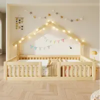 STILVORA Hausbett 90x200 cm aus Holz mit Rausfallschutz, Kinderbett mit LED-Lichterkette, Bodenbett mit Sicherheitsgitter