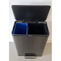 Rubbermaid Tret-Abfalleimer Elite Dual Stream 60 Liter aus Edelstahl