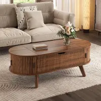OKWISH Ovaler Couchtisch mit höhenverstellbarer Tischplatte,geriffelte Holzoptik,verstecktem Stauraum und Schiebetüren,Nussbaum