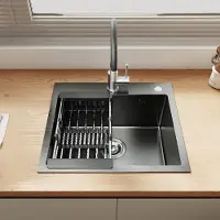 Sonni Breite Seite quadratisches Spülbecken 50 x 45 x 20 cm schwarz mit sechs unverzichtbaren Küchenutensilien