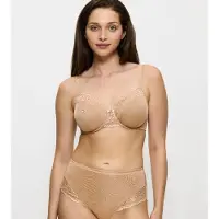 Triumph "Ladyform Soft" verkleinert die Brust optisch um eine Cup-Größe