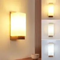 COMELY Wandleuchte – Holzrahmen mit Glas, dimmbar