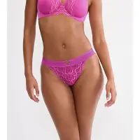 Triumph "Palina Waves of Glow" x Palina Rojinski, leicht, zarte Spitze, elastisch