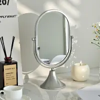 Merkloos Freistehender ovaler Make-up Spiegel mit Ständer, Silber