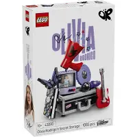 LEGO Editions Olivia Rodrigos Geheimer Koffer - Spielzeug mit Koffer, Mikrofon, Schallplatte, Megafon, Fernseher & Minifigur - Zimmer Deko - Musik Geschenk für Mädchen und Jungen ab 10 Jahren - 43030