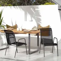 Markenlos 2er-Set Gartenstühle aus Stahl und Textilene in Schwarz, 51 x 66 x 88 cm, robuste Outdoor-Esszimmerstühle für Terrasse, Balkon und Garten, pflegeleicht