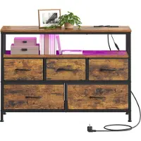 Songmics Kommode mit LED-Beleuchtung, Sideboard, Schubladenschrank für Wohnzimmer, mit Ladestation, 5 Schubladen, braun-schwarz