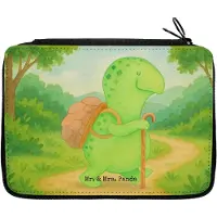 Mr. & Mrs. Panda Federmäppchen Schildkröte Wanderer Design - Weiß - Geschenk, Neuanfang, Entpannt, Rucksack, Schildkröten, Bleistiftetui, Etui, Schlampermäppchen
