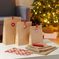 Cepewa Adventskalender-Beutel – 72-teilig – Mit Befestigungsklammern – Zahlenschilder und 24 Beutel in drei Größen