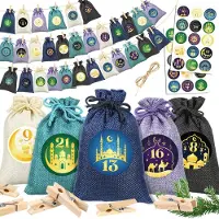 Merkloos Adventskalender-Set – 30 Stoffbeutel mit Kordelzug – 30 Aufkleber – 30 Holzclips – 8 Meter Hanfseil – Aus strapazierfähiger Baumwolle/Leinen – Kalenderbeutel