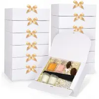 Merkloos Set mit 12 weißen Geschenkboxen mit Deckel und goldenen Schleifen