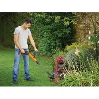 Black & Decker STC1820EPC-QW, Rasentrimmer, 28 cm, Nylonschnur, D-Schlaufengriff, 9 mm, 7400 RPM