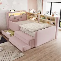 ALFORIGO Kinderbett 90x200 cm, Polsterbett mit Bären-Kopfteil, LED, USB, Stauraumfächern, Schublade, Seitengitter und abnehmbarem Tritthocker, Samt Rosa