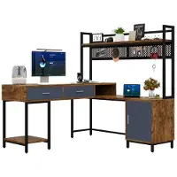 StarTech.com L-förmiger Gaming-Schreibtisch - Eckschreibtisch - 140 × 140 × 135 cm - MDF und Metall - Integrierter Stauraum - Moderner Stil - Schwarz/Natur