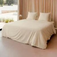 Merkloos Komplettset aus Baumwoll-Satin bestehend aus einem Bettbezug (260 x 240 cm) und zwei Kopfkissenbezügen (65 x 65 cm)