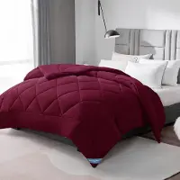 Merkloos Steppdecke 140 x 200 cm mit Mikrofaserfüllung, für Einzelbett, bordeauxrot