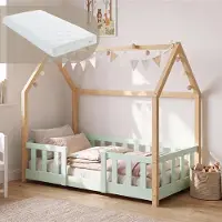 En.casa Kinderbett ’Sisimiut’ Montessori in Haus-Optik mit Matratze und Rausfallschutz Kiefernholz 70x140 cm Mintgrün/Natur