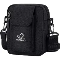 Unyqoos Schultertasche Crossbody für Herren & Damen – kleine Slingbag aus reißfestem, wasserabweisendem Nylon, 21×15×5,5 cm, 4 Fächer, verstellbarer 140 cm Gurt, schwarz