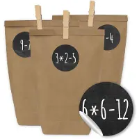 Merkloos Adventskalender zum Befüllen Adventskalender - 24 Kraftpapiertüten - 14 x 22 cm - 24 Zahlenaufkleber - Mit Holzklammern